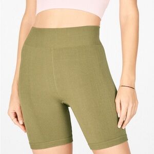 Fabletics Cloud Seamless Ribbed High-Waisted Shorts Green Size Large